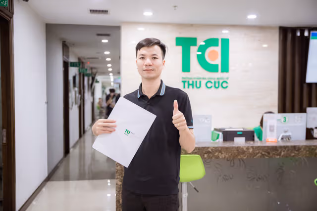 Nam 35 tuổi đau ngực bất ngờ phát hiện do trào ngược họng – thanh quản (LPR)