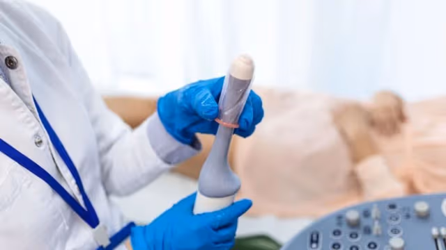 Thai 3-4 tuần siêu âm đầu dò có thấy không?