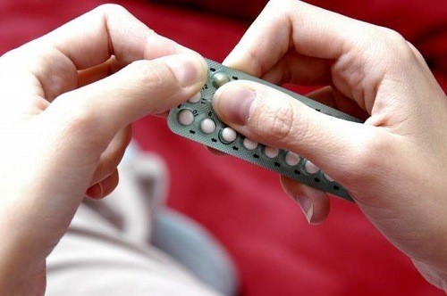 Thuốc thay đổi nội tiết tố có thể là nguyên nhân gây suy giãn tĩnh mạch tay