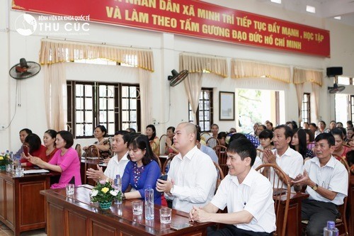 Tham dự chương trình có đại diện ban lãnh đạo bệnh viện Thu Cúc và đại diện lãnh đạo xã Minh Trí cùng đông đảo phụ nữ của xã