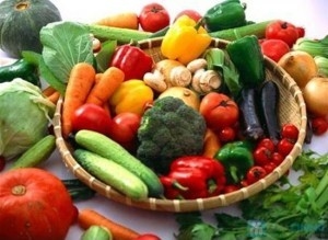 Ăn nhiều chất sơ, hạn chế chất béo và mỡ động vật sẽ giúp trái tim khỏe hơn.