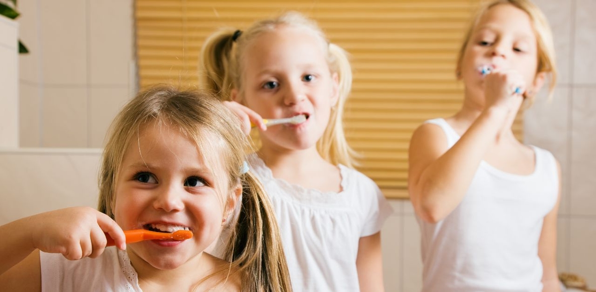 Các bệnh răng miệng ở trẻ em Tưa miệng, viêm loét miệng