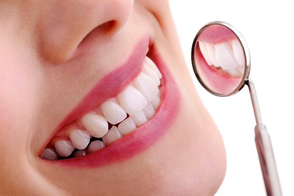 Đau răng buổi đêm khiến tỉnh giấc và không thể ngủ lại được