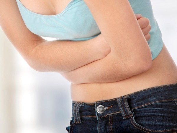 Đau bụng trái là bị gì? Triệu chứng này đã xuất hiện