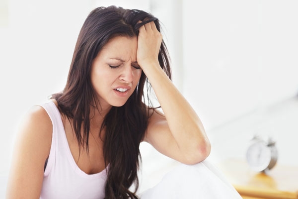 Đau nửa đầu chữa như thế nào? hưởng nghiêm trọng sức khỏe