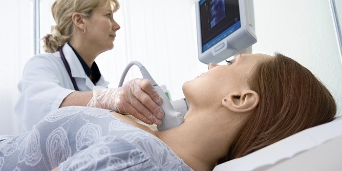 Phát hiện sớm ung thư tuyến giáp bằng cách nào?