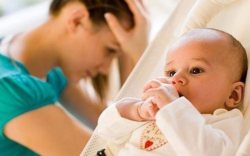 Viêm đường tiết niệu sau khi sinh mổ &#8211; nỗi khổ của chị em