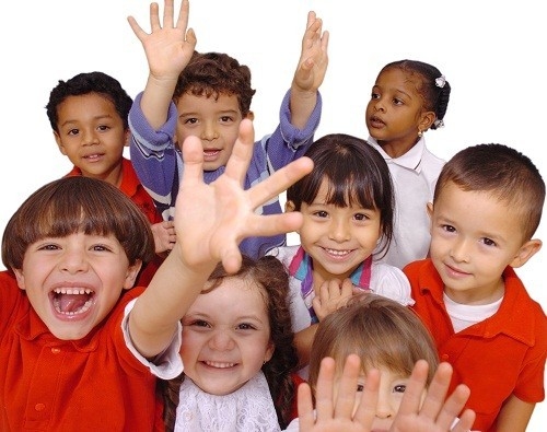 Nên tới bệnh viện để kiểm tra và tư vấn điều trị khi phát hiện có các dấu hiệu bất thường ở bàng quang ở trẻ em.