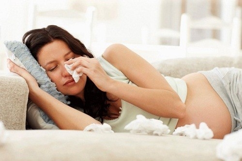 Phụ nữ mang thai mắc bệnh tuyến giáp sẽ có nhiều nguy cơ sinh non, sảy thai hoặc thai chết lưu..