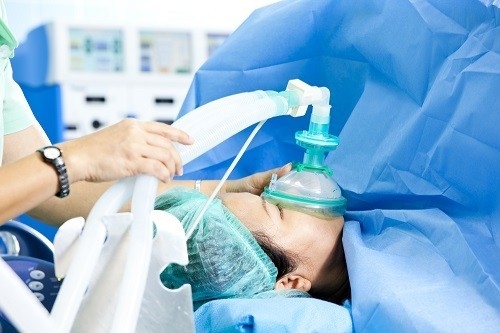 Trong mổ nội soi, người bệnh được gây mê toàn thân nên không có bất cứ cảm giác gì.