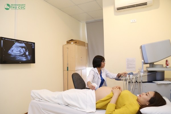 Khám thai định kỳ để biết thai nhi có đang phát triển bình thường hay không