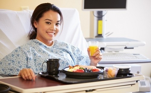 Sau khi cắt túi mật, người bệnh cần chú ý tới chế độ ăn uống, sinh hoạt hàng ngày