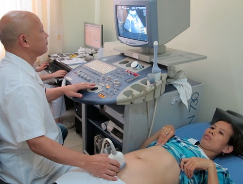 Thời điểm thích hợp nhất để sàng lọc bệnh tim bẩm sinh là khi thai nhi ở tuần 18-22. Ảnh minh họa: Nam Phương. 