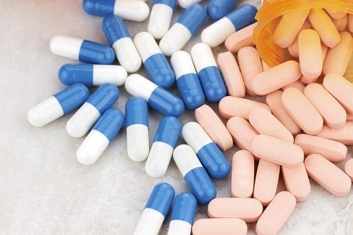 Tránh sử dụng quá nhiều thuốc giảm đau có chứa với acetaminophen có thể gây tổn thương thận.