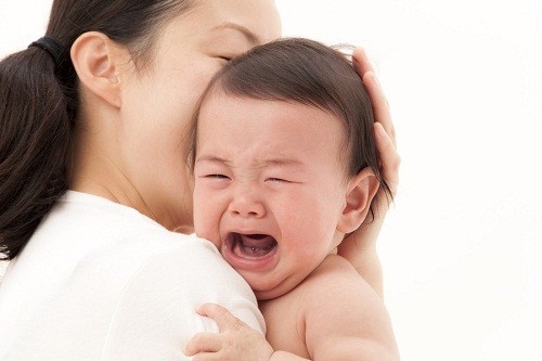 Làm gì khi bé bị viêm phế quản là thắc mắc của nhiều bậc cha mẹ khi con em mình mắc bệnh
