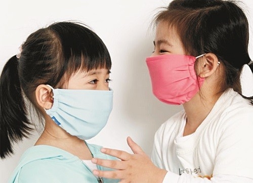 Đeo khẩu trang là một cách giúp bạn phòng ngừa bệnh hô hấp