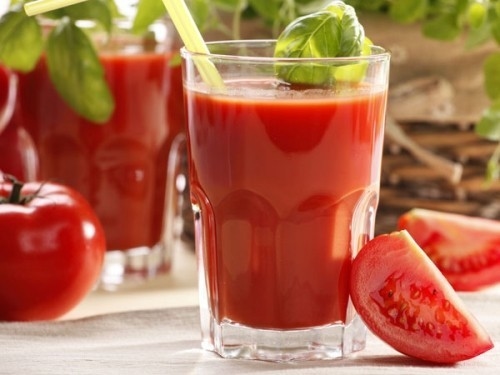 Nước ép cà chua có tác dụng giải rượu nhanh nhất