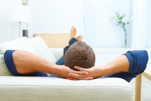 emSau khi đã hoàn thành phẫu thuật và xuất viện về nhà, người bệnh nên dành thời gian nghỉ ngơi, ít nhất và một vài ngày đầu./em