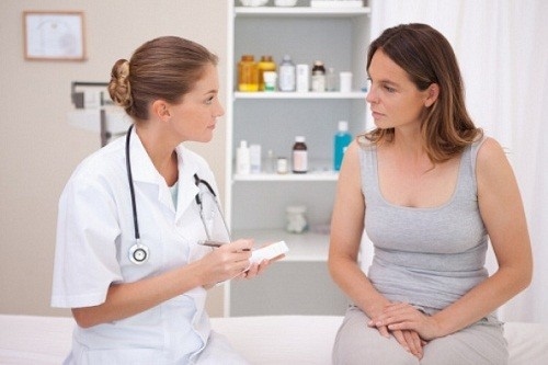 Bạn nên đến cơ sở chuyên khoa để được thăm khám và điều trị khi bị đau bụng
