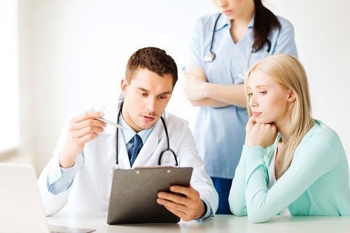 Ho ra máu là dấu hiệu của bệnh gì?