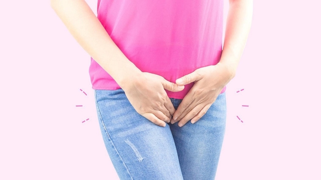 Mọc mụn đầu trắng ở vùng kín &#8211; nguyên nhân và cách điều trị