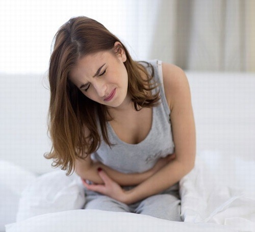 Viêm âm đạo là một nguyên nhân gây khí hư màu nâu.