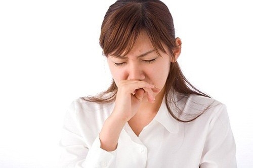 Khí hư ra nhiều và có mùi hôi từ bộ phận sinh dục
