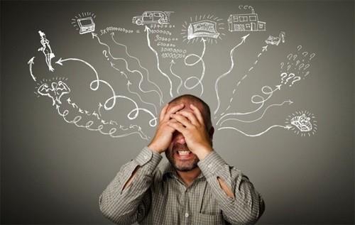 Stress thường xuyên là nguyên nhân khiến dân văn phòng dễ bị rối loạn tiền đình tấn công