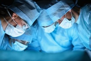 Phẫu thuật là một trong những phương pháp điều trị ung thư dương vật.