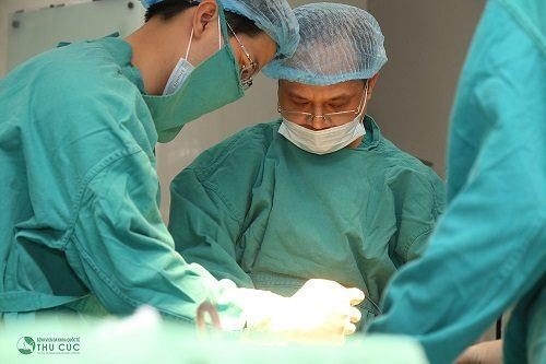 Sau mổ trĩ, người bệnh cần tuân thủ theo đúng chỉ định của bác sĩ về chế độ sinh hoạt