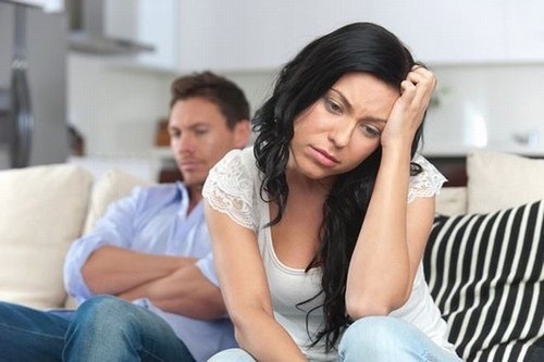Quan hệ bị đau âm vật làm chị e sợ quan hệ, lâu dần ảnh hưởng đến cuộc sống vợ chồng.