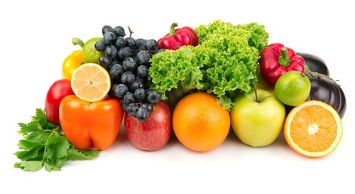 Người bệnh được tư vấn điều chỉnh lại chế độ ăn uống khoa học: uống nhiều nước, ăn nhiều rau xanh và trái cây nhằm giảm tình trạng táo bón 