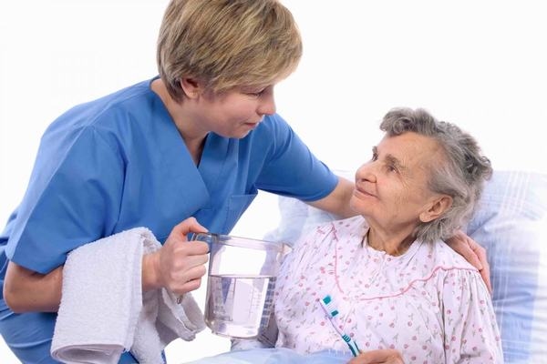 Vì thế người bệnh cần nghỉ ngơi, chú ý ăn uống và sinh hoạt điều độ sẽ giúp kiểm soát và giảm dần biến chứng