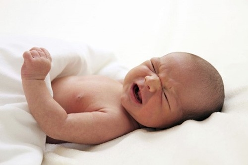 Việc điều trị chậm trễ sẽ khiến trẻ gặp phải nhiều di chứng nặng nề như trẻ kém phát triển, chậm lớn, nhiễm độc máu