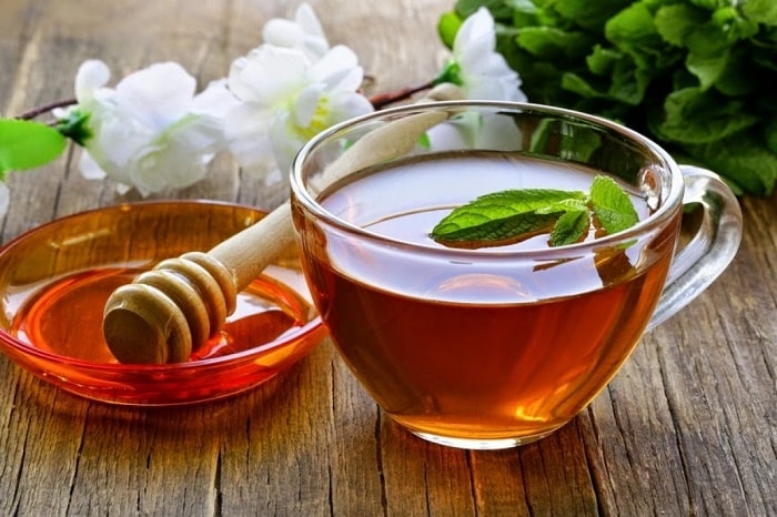 Uống trà mật ong cũng là cách để mẹ bầu bổ sung năng lượng trước khi sinh