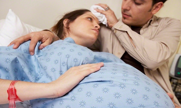 Băng huyết nếu không được điều trị kịp thời có thể gây những biến chứng nguy hiểm, thậm chí mất mạng.