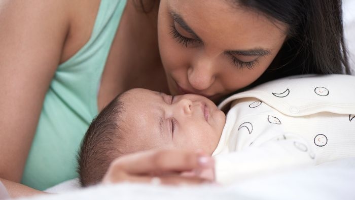 Bị viêm phụ khoa khi mang thai 3 tháng đầu phải làm sao