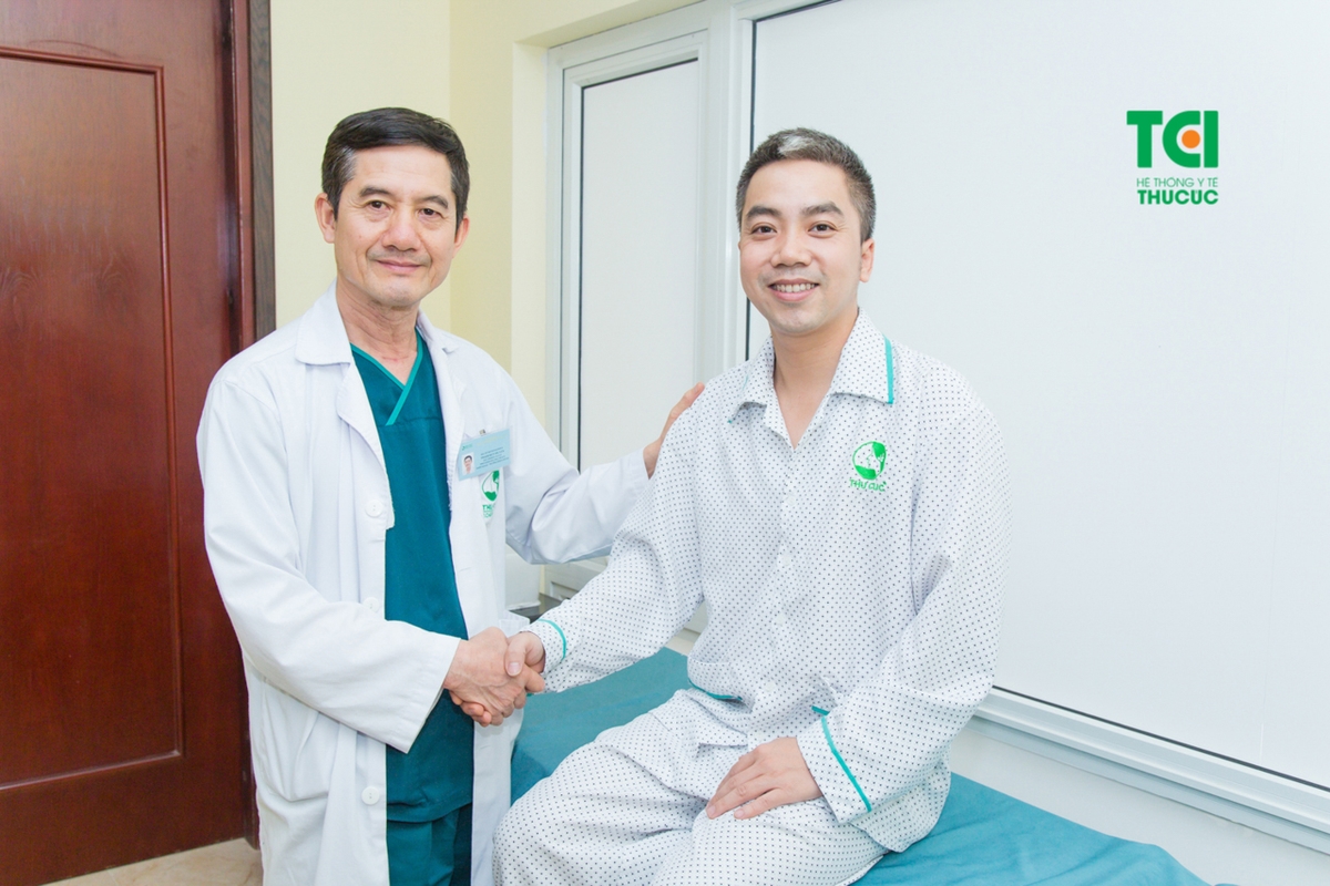 &#8220;Ngỡ ngàng&#8221; chỉ sau 30 phút, tán sạch sỏi thận KHÔNG đau