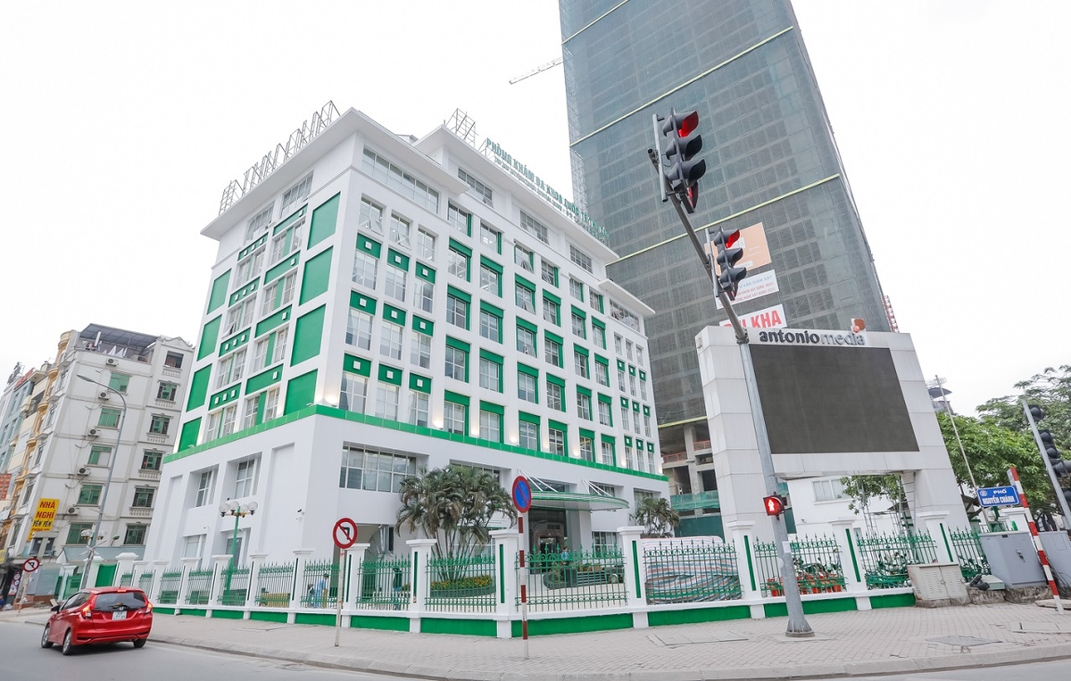 Hàng ngàn người đăng ký tham dự, đài báo liên tục đưa tin
