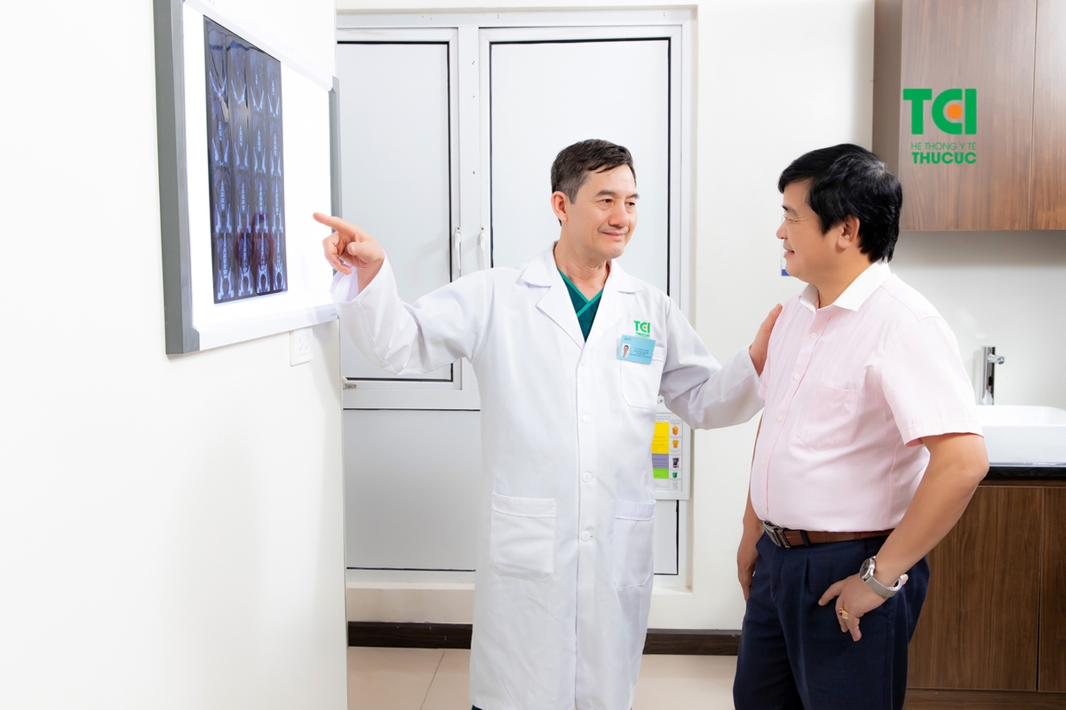 Uống ít nước &#8211; nguyên nhân gây sỏi thận mà ít ai ngờ tới