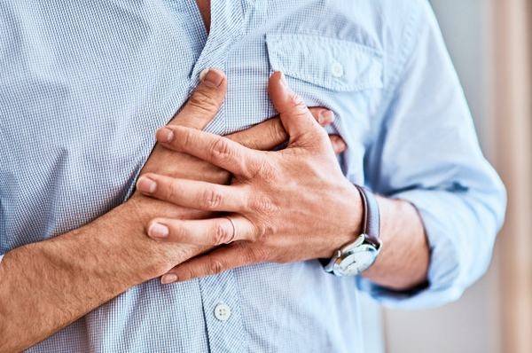 Đau xương sườn &#8211; CẢNH BÁO một số bệnh lý nguy hiểm