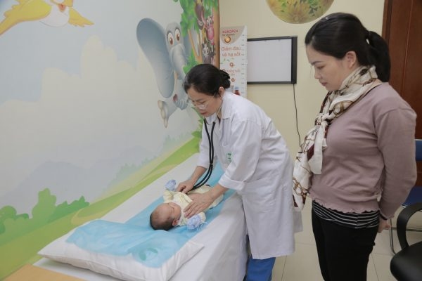 Cách xử trí khi trẻ sơ sinh 3 ngày không đi ngoài