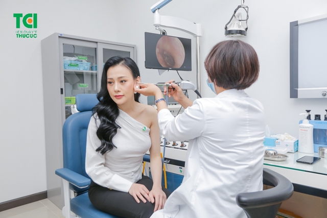 Diễn viên Phương Oanh &#8211; Khám sức khỏe