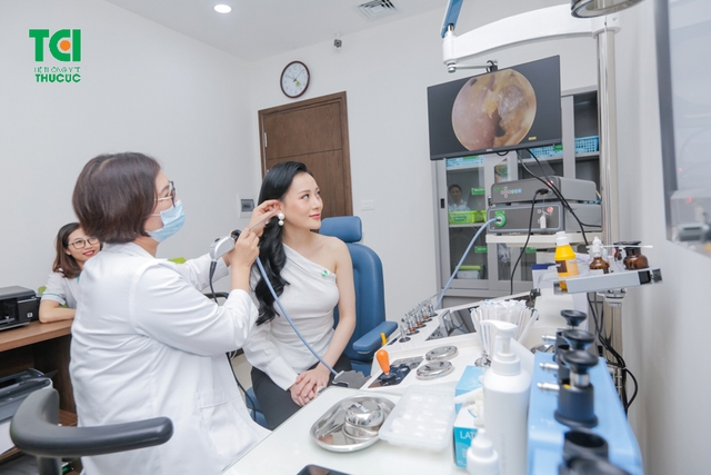 Diễn viên Phương Oanh &#8211; Khám sức khỏe