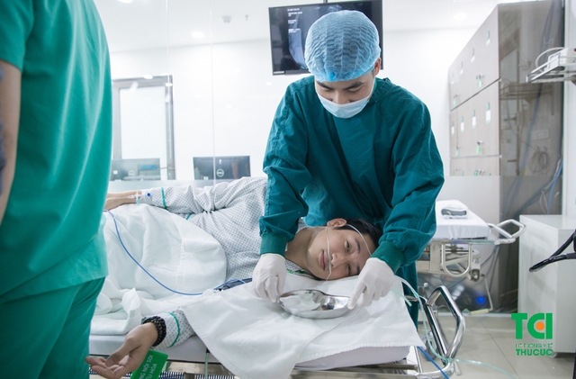 Diễn viên Ngọc Quỳnh &#8211; Nội soi dạ dày