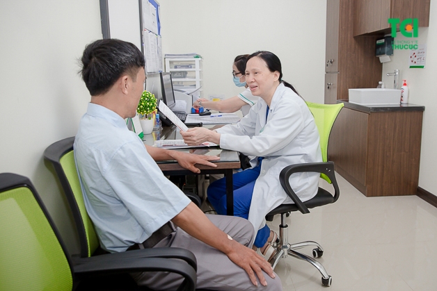 Người cao tuổi dễ gặp nhiều bệnh lý liên quan đến hệ tiêu hóa