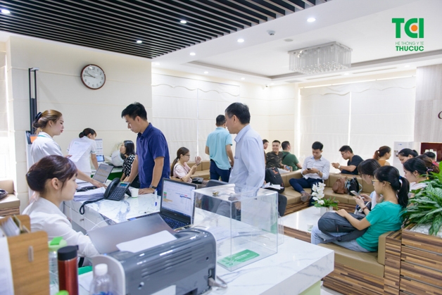 Nhân viên công ty tích cực tham gia khám sức khỏe định kỳ