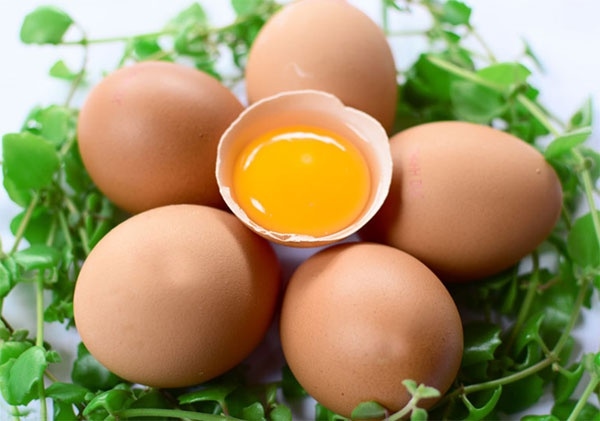 Trứng cũng nằm trong nhóm các thực phẩm cần kiêng trong giai đoạn vết thương đang lên da non.