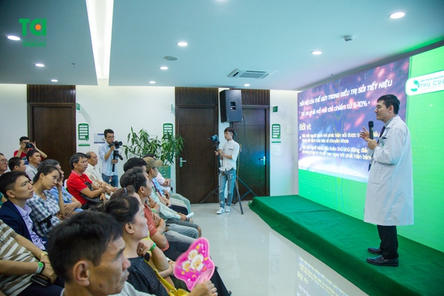 Hội thảo: Đột phá công nghệ điều trị sỏi thận &#8211; tiết niệu