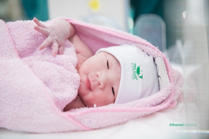 Nếu Thanh Diệp đến với bố như một câu chuyện cổ tích thì ông bụt, bà tiên sẽ chẳng ai khác chính là các bác sĩ, điều dưỡng và nhân viện tại Thu Cúc